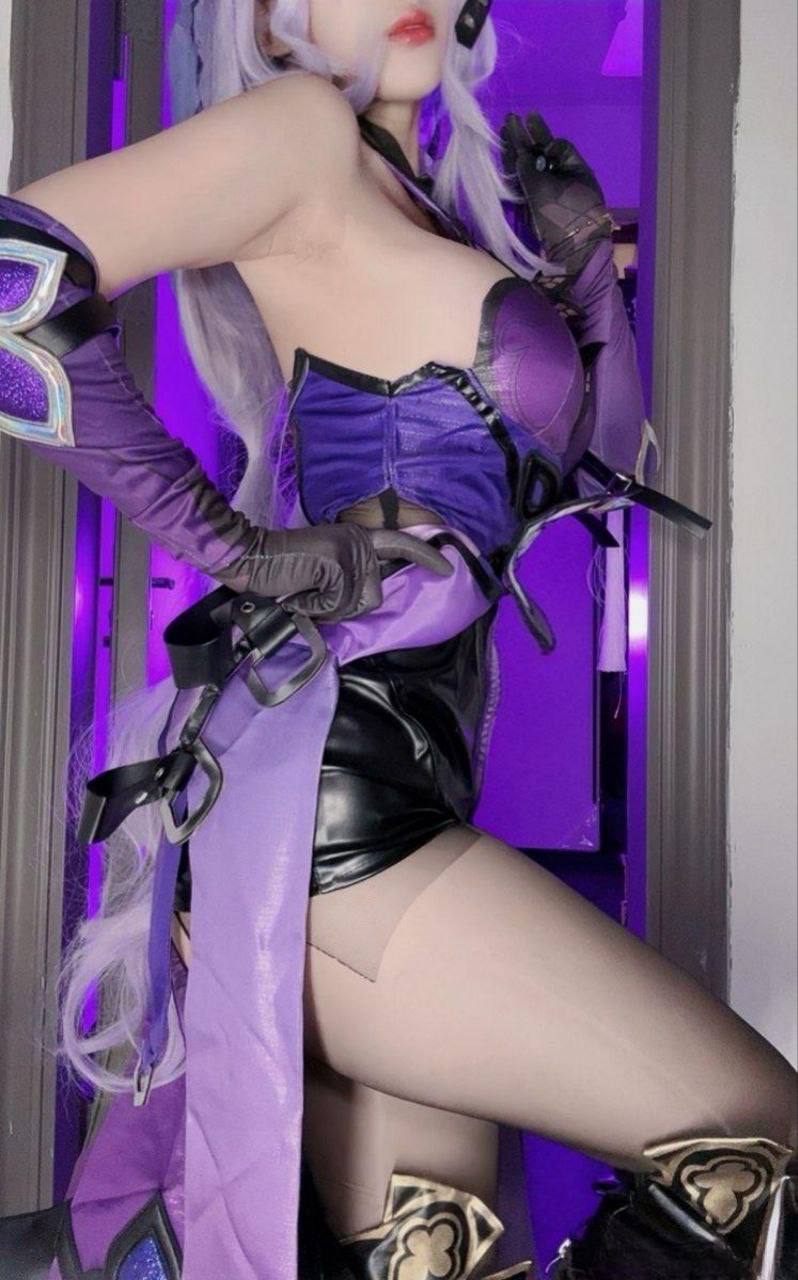 美女直播室成人,メイリン モデルコレクション メ,观看免费无删减完整版